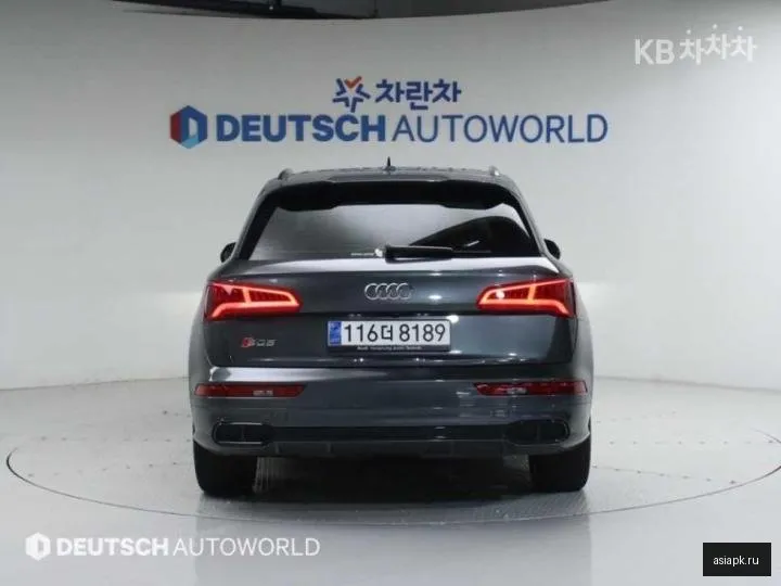 Audi SQ5 4