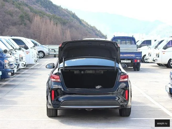 Kia K5 4
