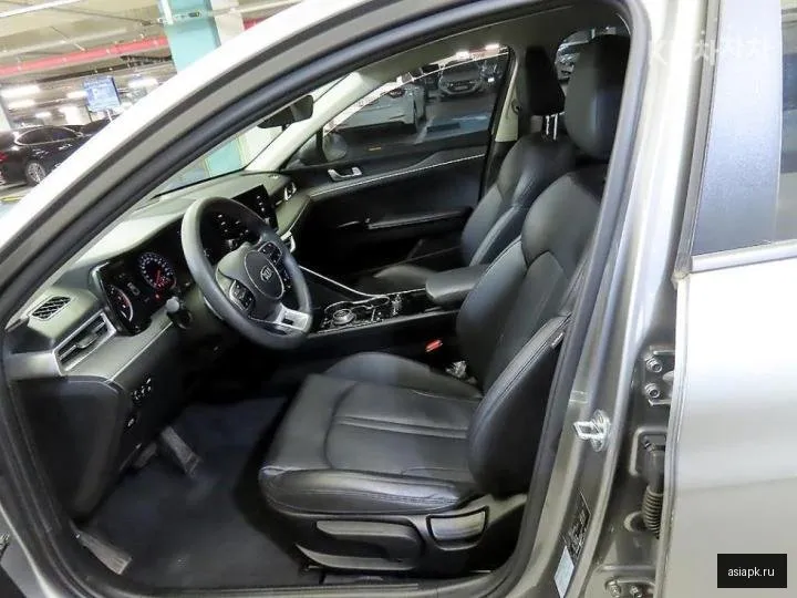 Kia K5 6