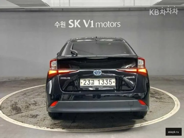 Toyota Prius 5