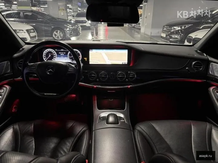 Mercedes-Benz S-Class 5