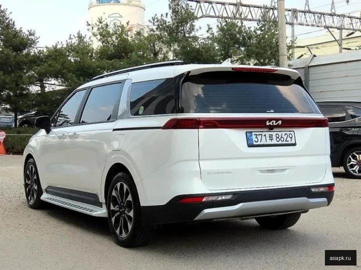 Kia Carnival 3