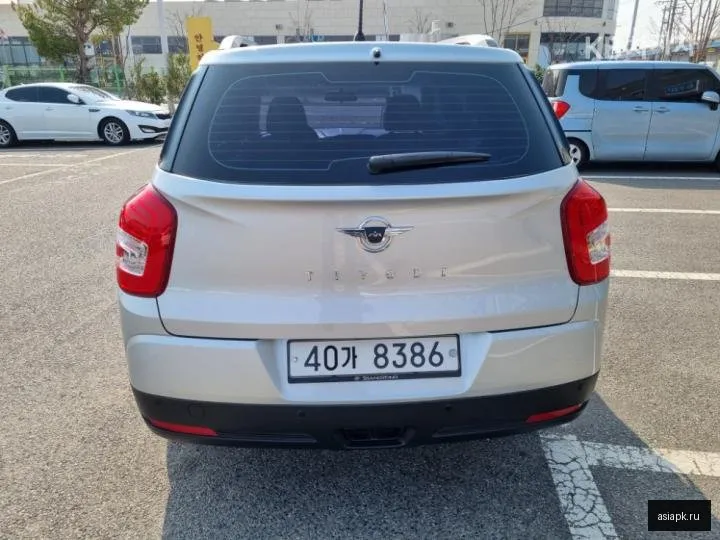 SsangYong Tivoli 4