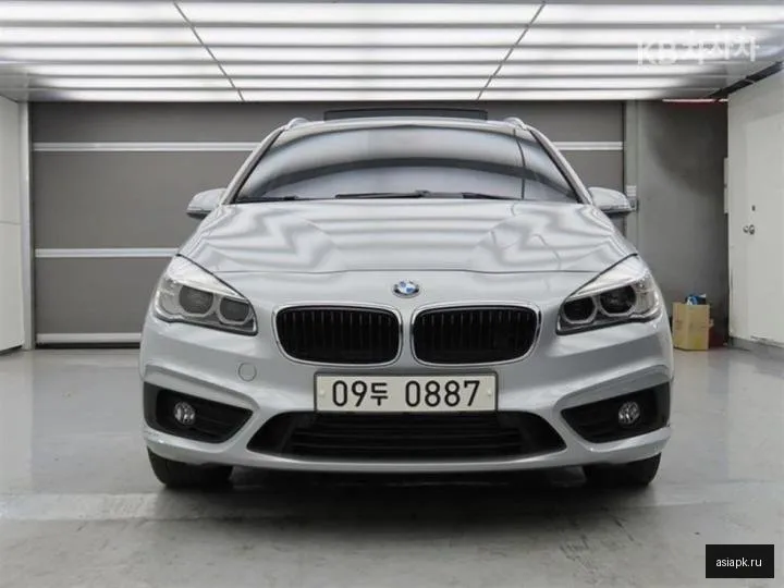 BMW 2-Series 2