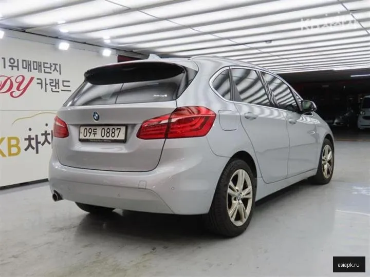 BMW 2-Series 3