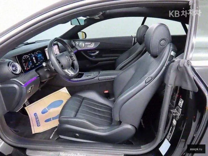 Mercedes-Benz E-Class 5