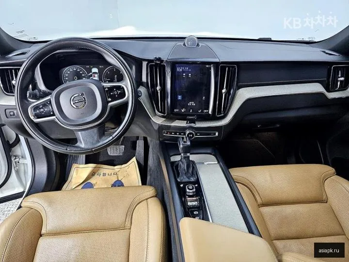 Volvo XC60 5