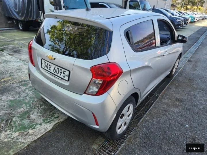 Chevrolet Spark 6