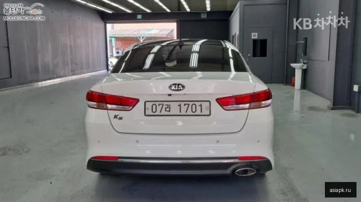 Kia K5 4
