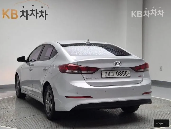 Hyundai Avante 4