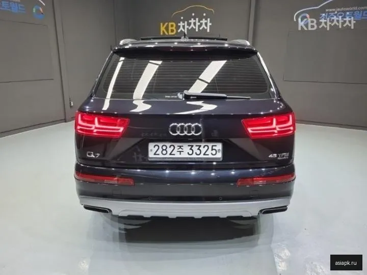 Audi Q7 3