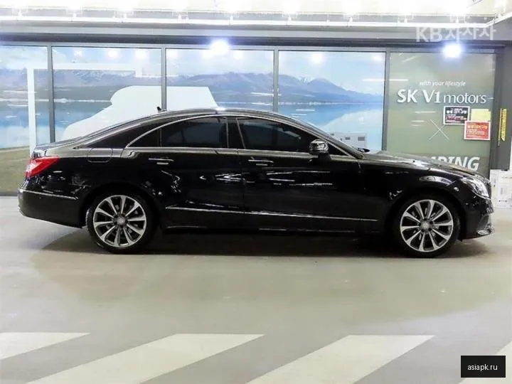 Mercedes-Benz CLS-Class 3
