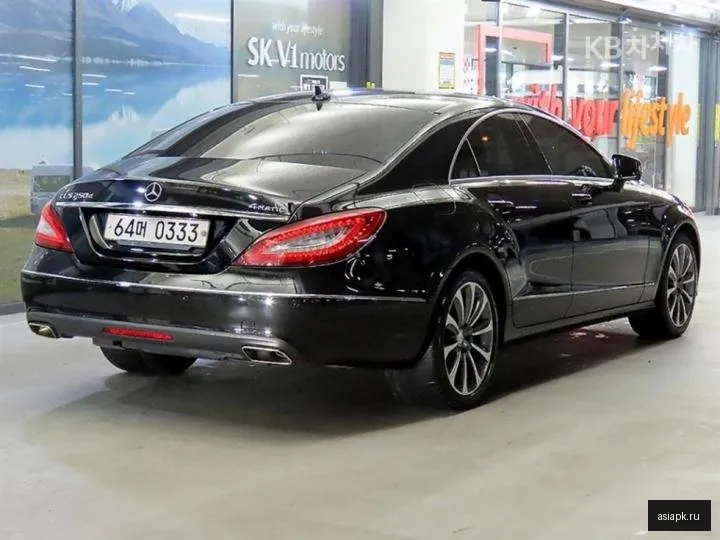 Mercedes-Benz CLS-Class 4