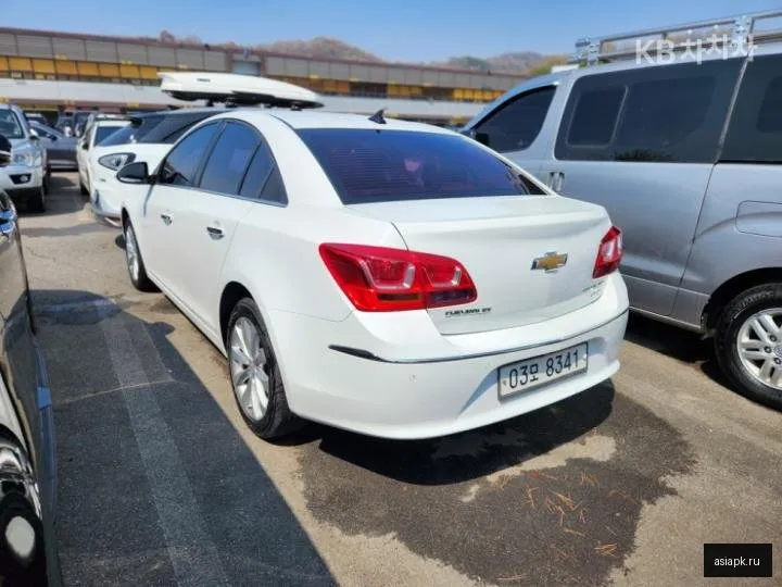 Chevrolet Cruze 4