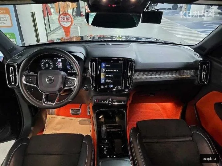 Volvo XC40 6