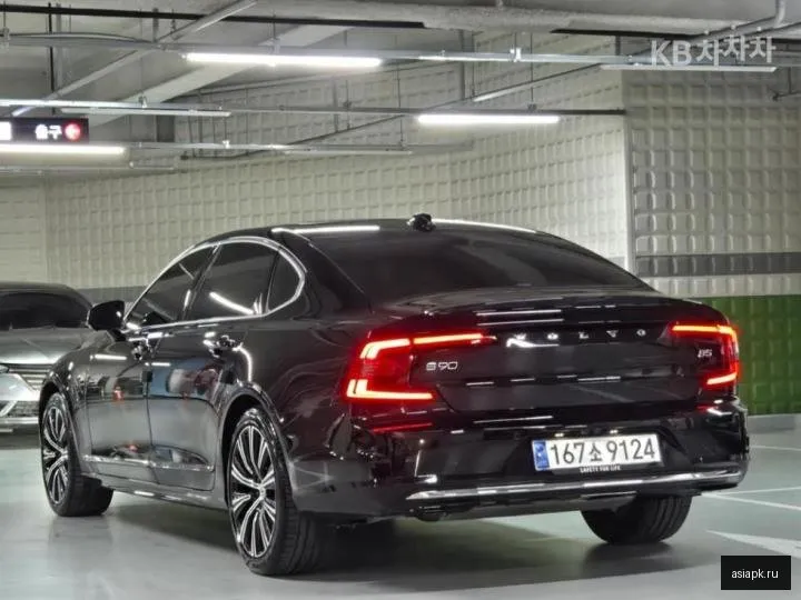Volvo S90 3