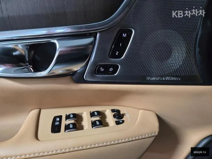 Volvo S90 6
