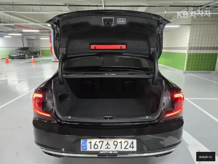 Volvo S90 5