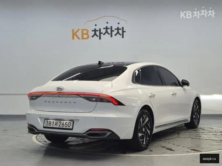 Hyundai Grandeur 3
