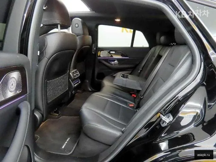 Mercedes-Benz GLE-Class 6