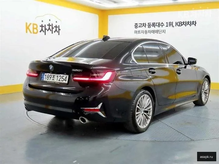 BMW 3-Series 4