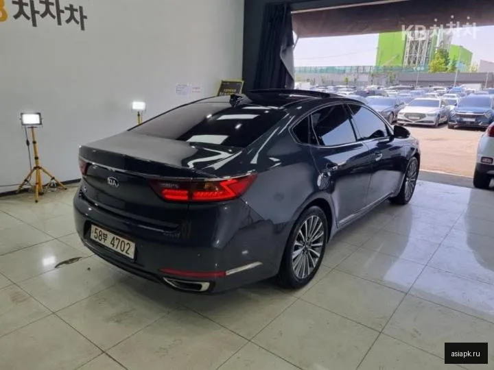 Kia K7 4