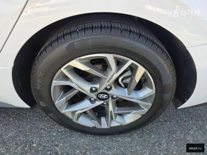 Hyundai Sonata 6