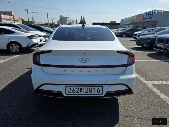 Hyundai Sonata 2