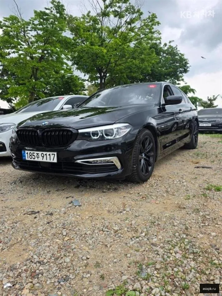 BMW 5-Series 2