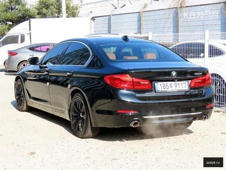BMW 5-Series 3