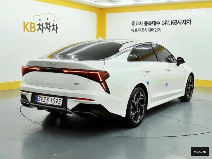 Kia K5 4