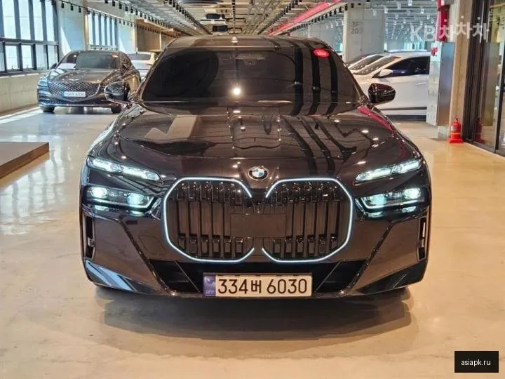 BMW 7-Series 2