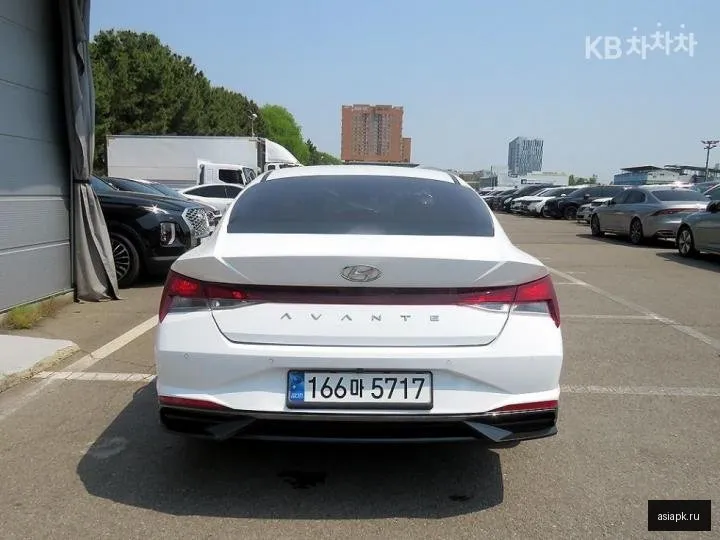 Hyundai Avante 3