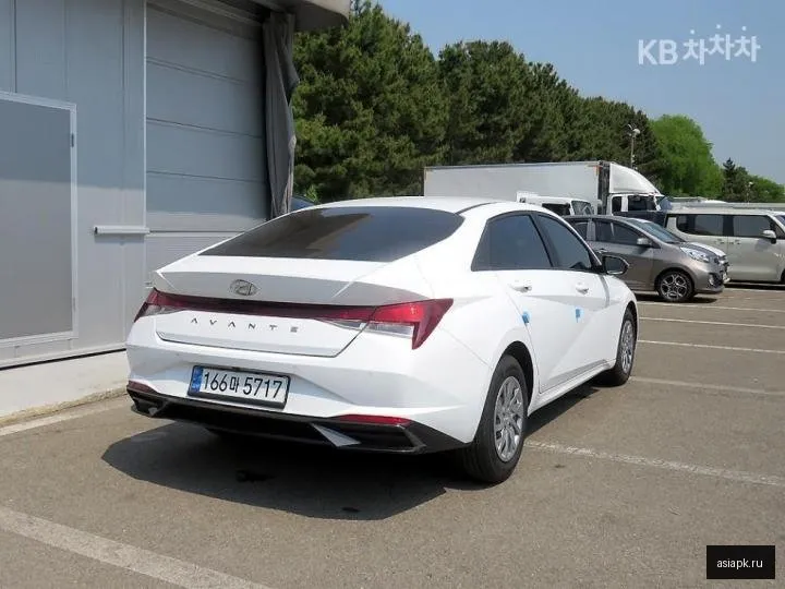 Hyundai Avante 4