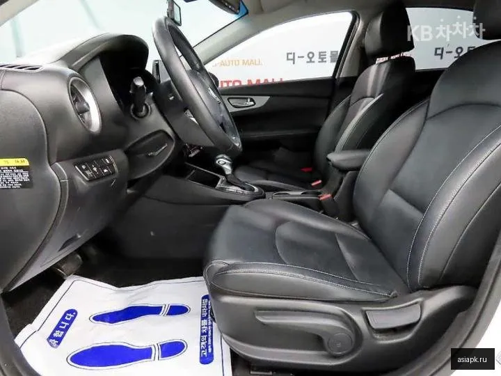 Kia K3 6