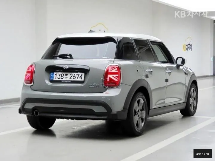 MINI Hatch 4