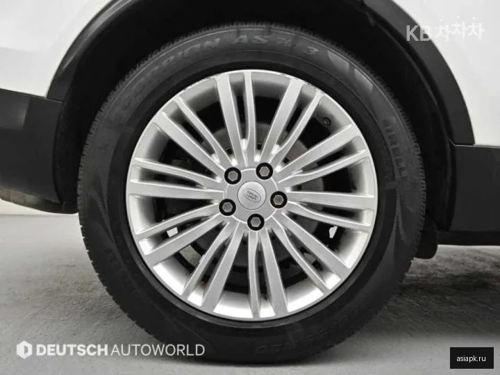 Land Rover Discovery 5