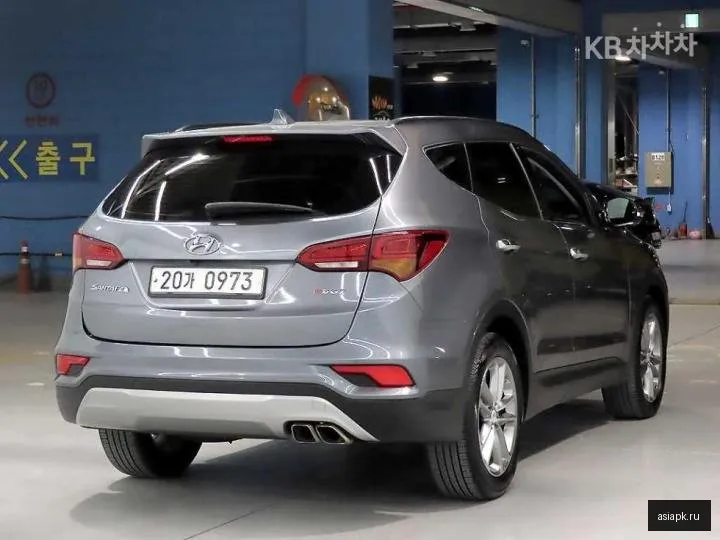 Hyundai Santa Fe 4
