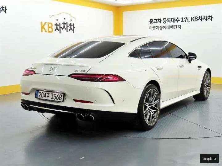 Mercedes-Benz AMG GT 4