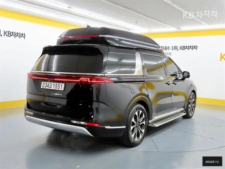 Kia Carnival 4