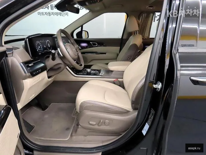 Kia Carnival 5