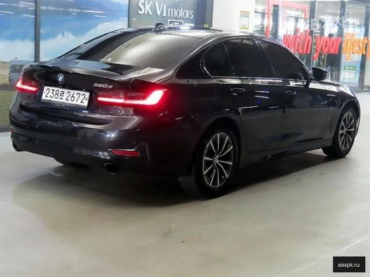BMW 3-Series 4