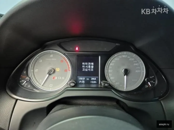Audi SQ5 6