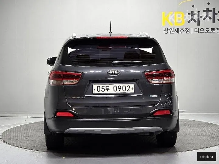 Kia Sorento 4