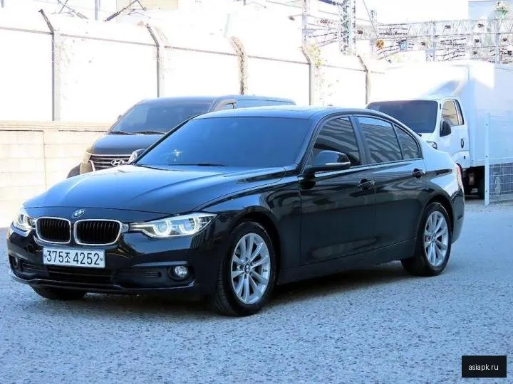 BMW 3-Series 2