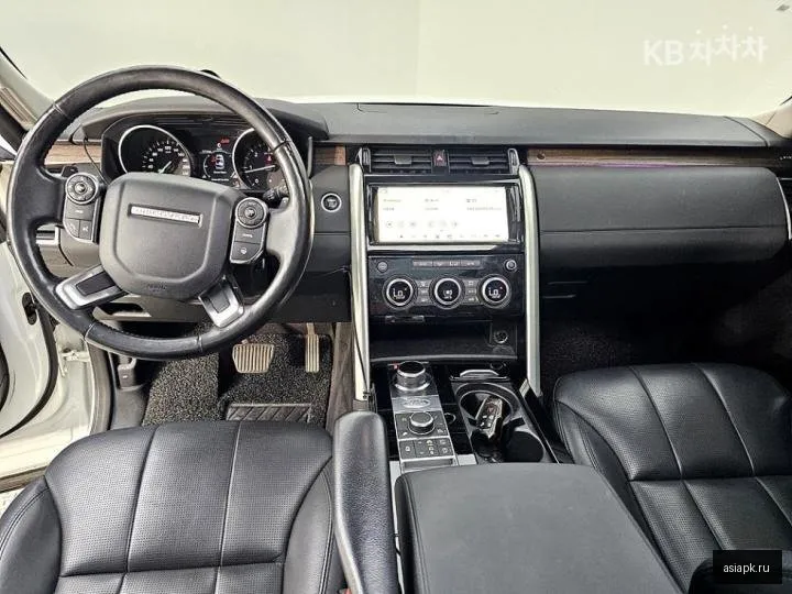 Land Rover Discovery 5