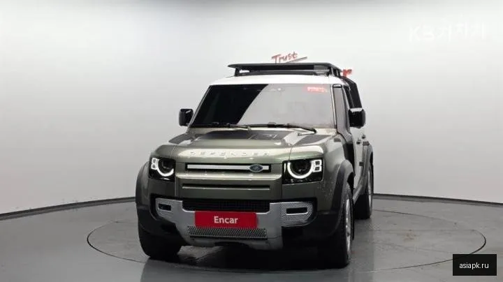Land Rover Defender 3