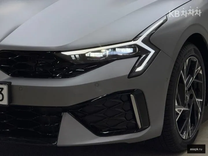 Kia K5 5