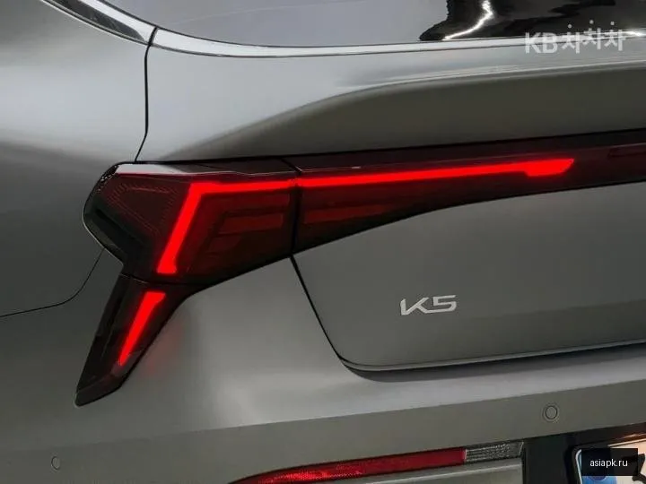 Kia K5 6