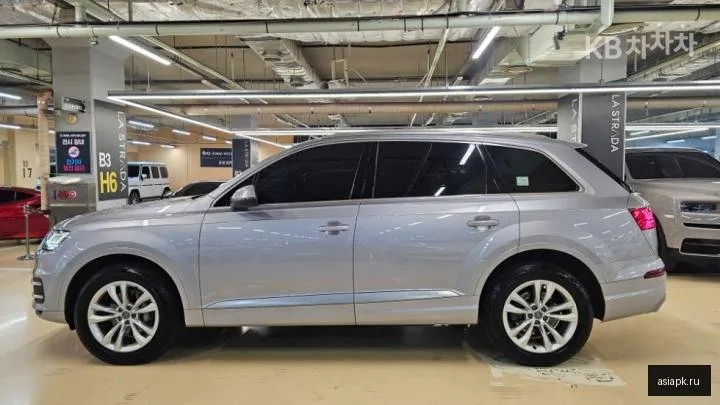 Audi Q7 3